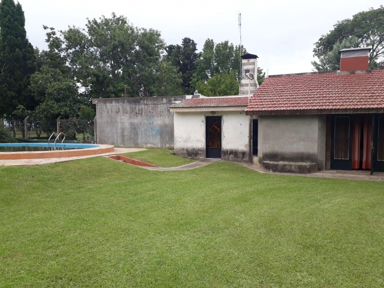 Casa con terreno y pileta