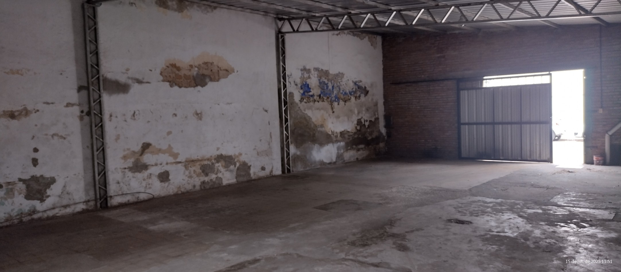 Galpon, quincho, jardin y pileta