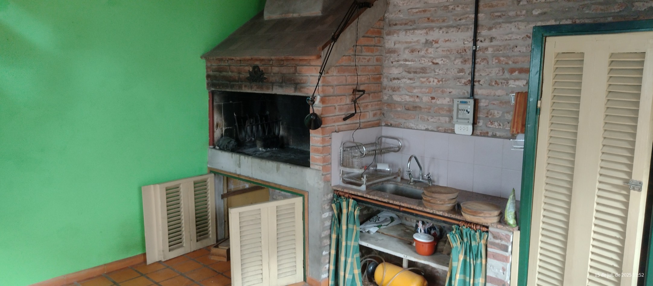 Galpon, quincho, jardin y pileta