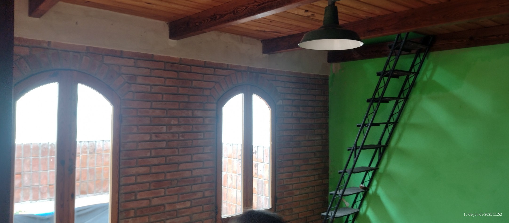 Galpon, quincho, jardin y pileta