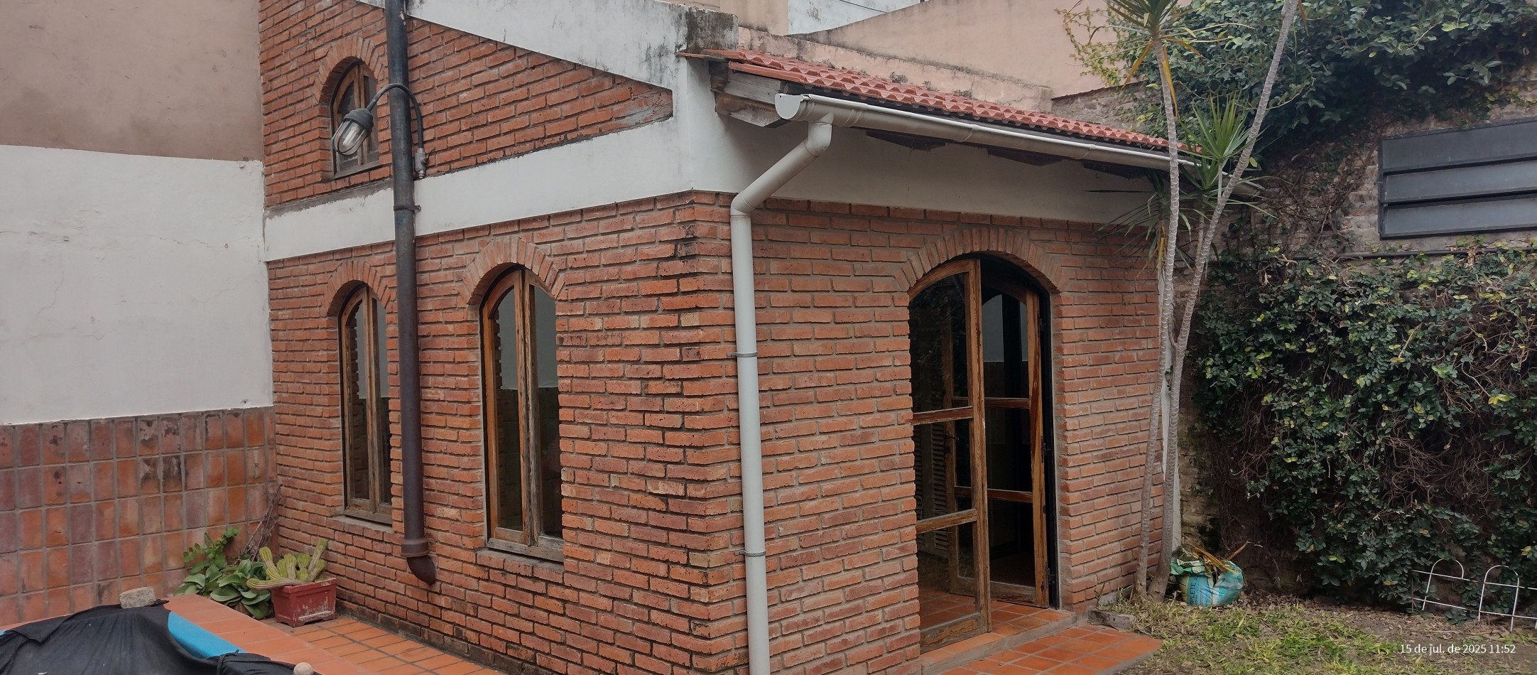 Galpon, quincho, jardin y pileta