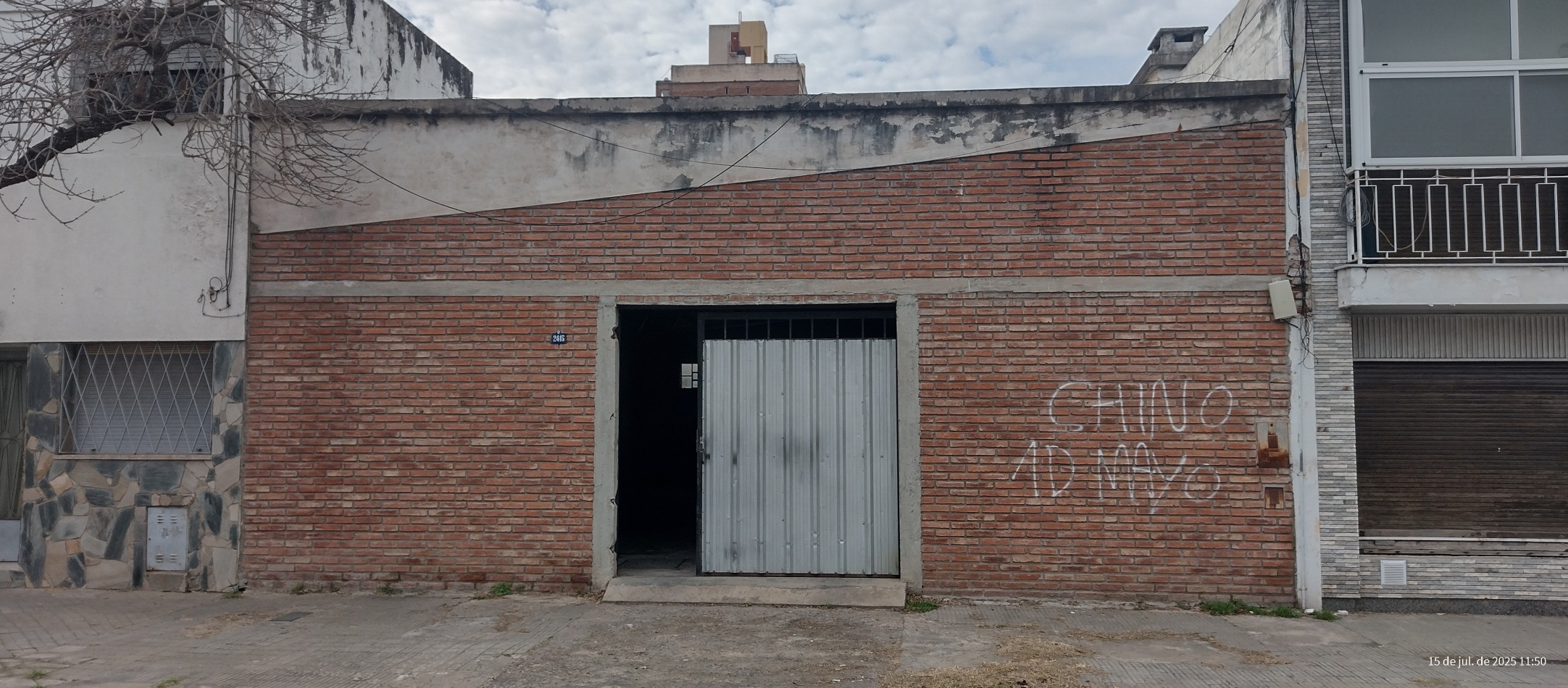 Galpon, quincho, jardin y pileta