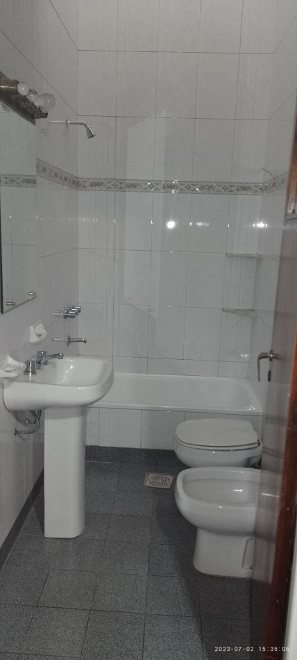 Venta casa con cochera