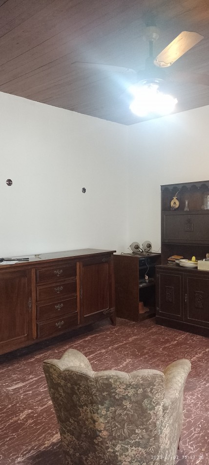 Venta casa con cochera