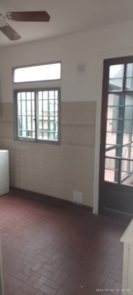 Venta casa con cochera