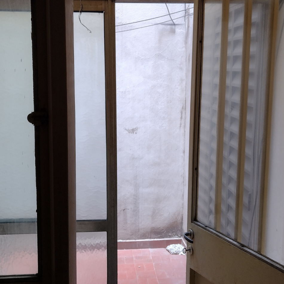 Departamento con patio, externo